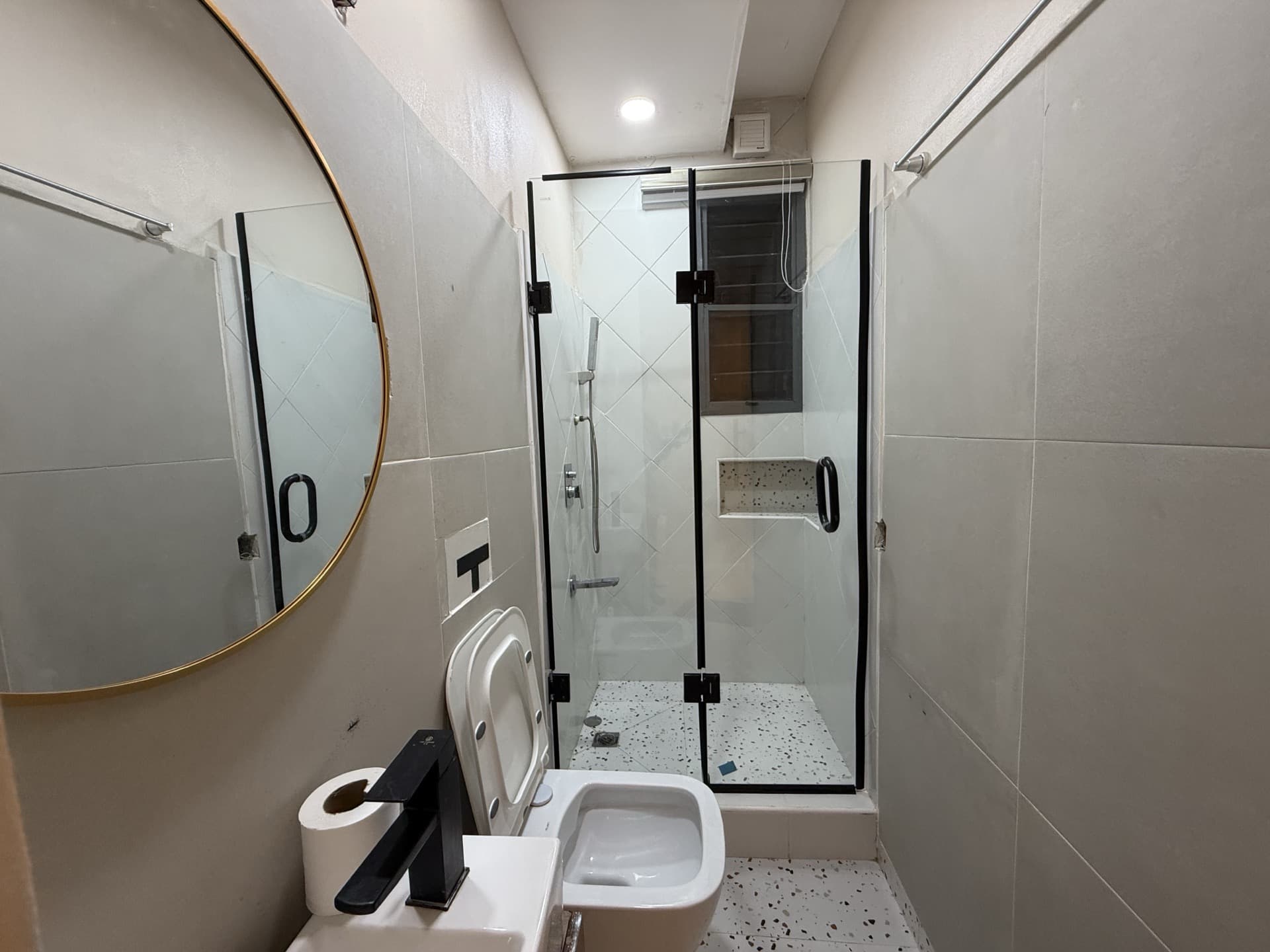 Lekki Haven shortlet bathroom - Lekki Phase 1 Lagos